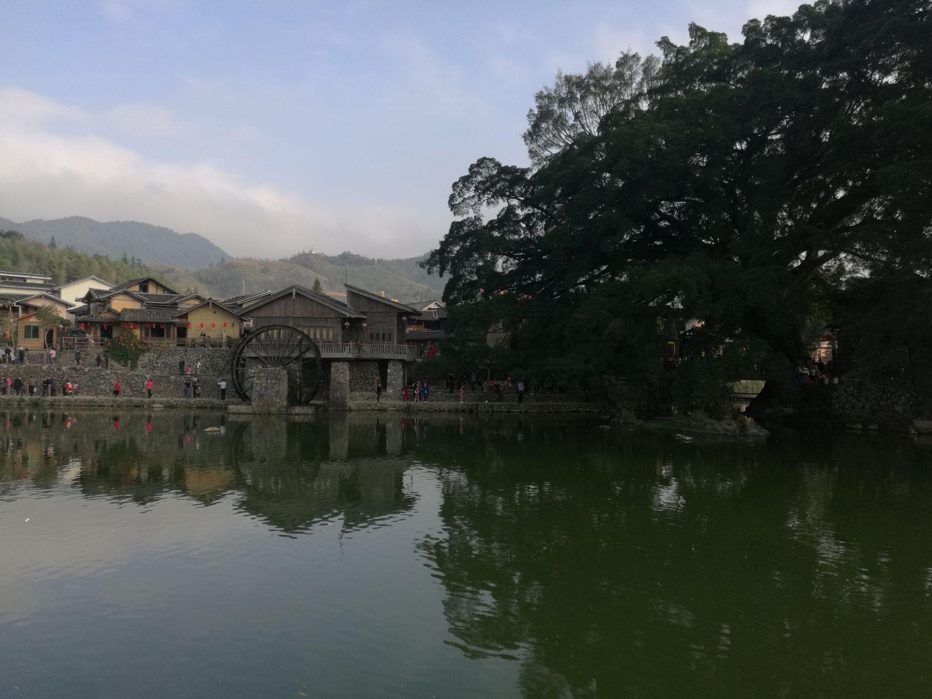 【攜程攻略】南靖雲水謠古鎮景點,雲水謠古寨溪流石磴橋,榕陰幽徑歲