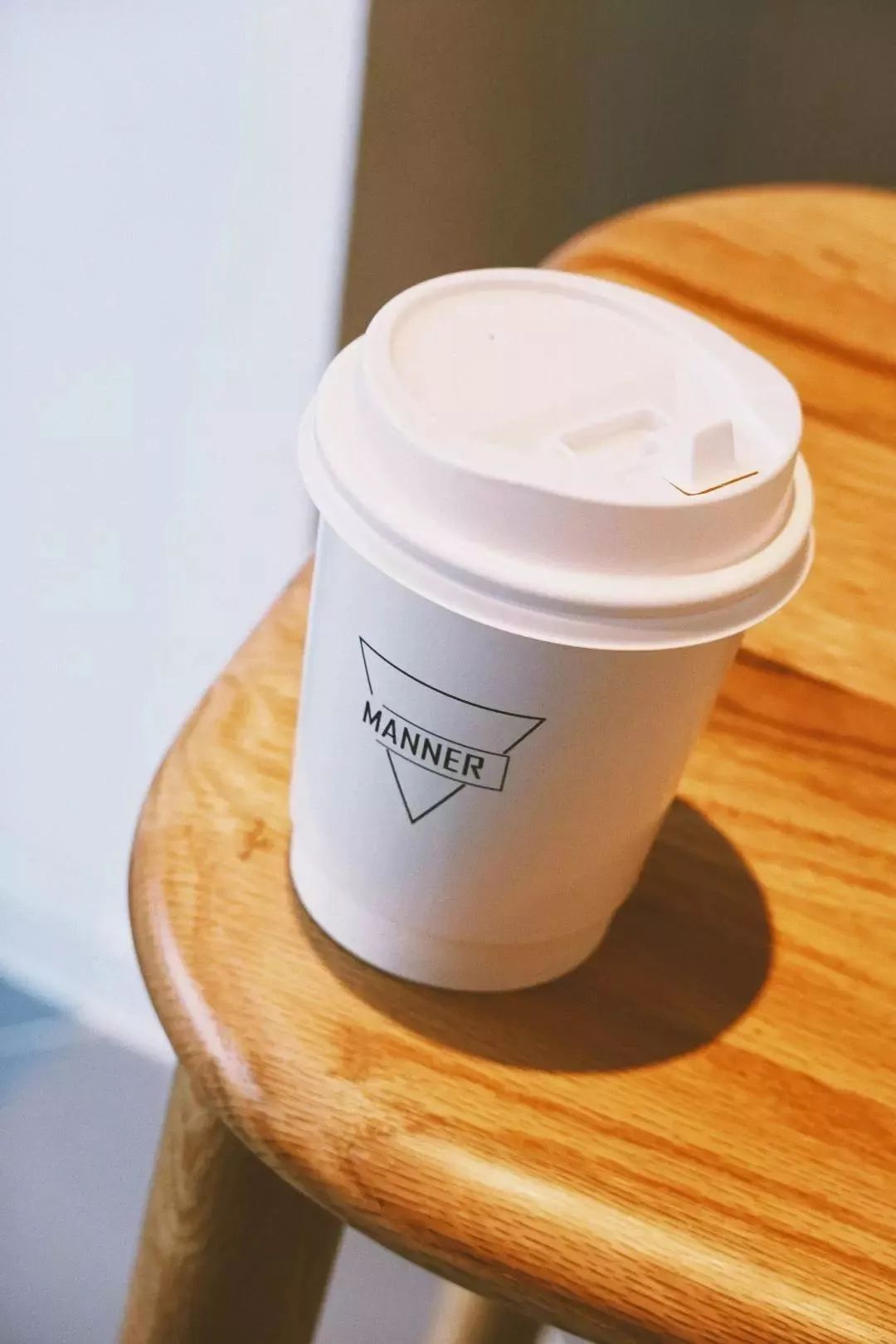 【携程美食林】北京Manner Coffee(华贸B1店)餐馆,15-20元/杯的价格,自带杯子还减5元。早上就能买到性价比这么高的咖…