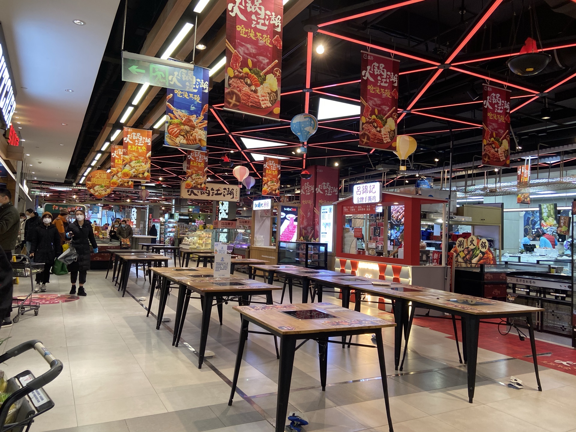 盒马鲜生(杨高南路店)购物,出门扫货首选,家附近的盒马,餐饮区店比较