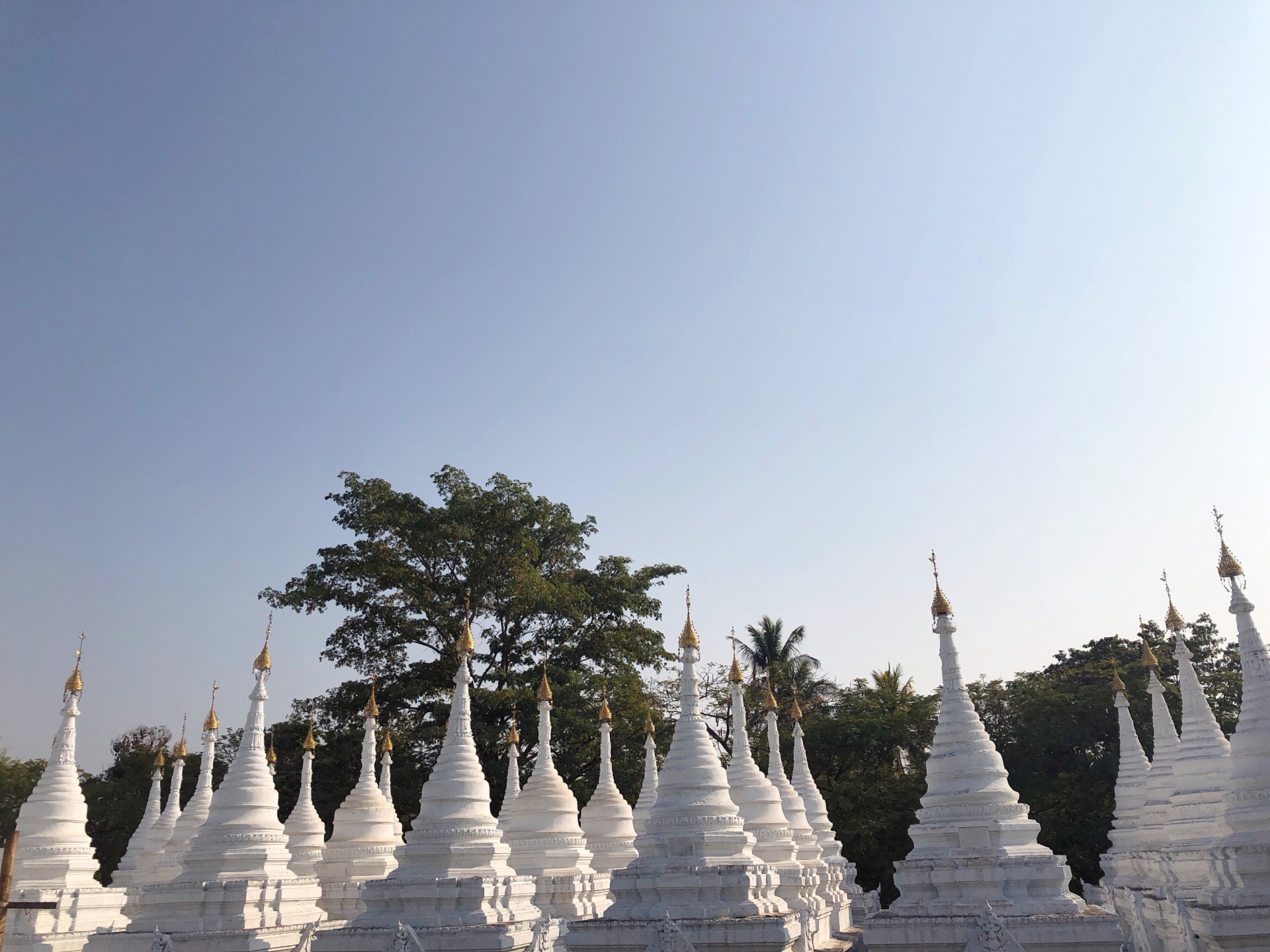 山达穆尼寺庙图片