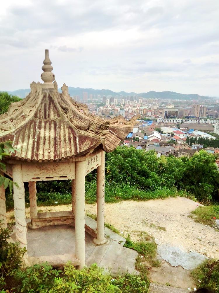 余姚市胜归山烈士陵园