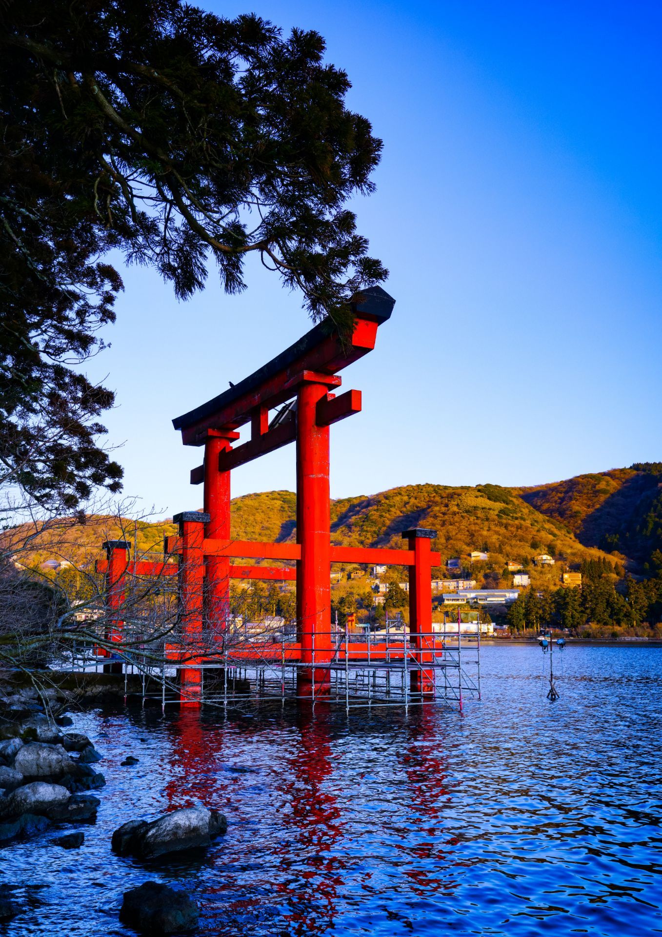 21hakone Shrine Kuzuryu Shrine Singu游玩攻略 湖邊的鳥居是打卡的網紅點 去哪儿攻略