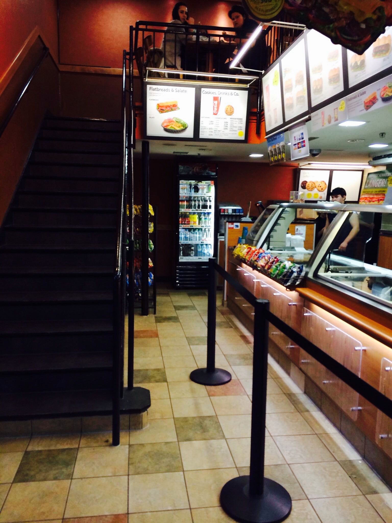 subway restaurant 3.0 分 1条点评 33/人 直线距离 100m