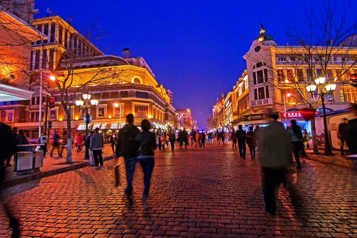 【携程攻略】哈尔滨中央大街购物,哈尔滨中央大街步行街是目前亚洲最