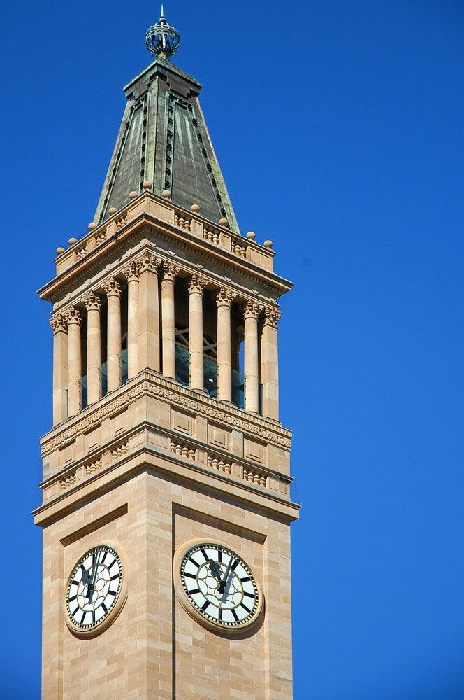 在墨尔本国际喜剧节其间墨尔本市政厅作为节日其间的主