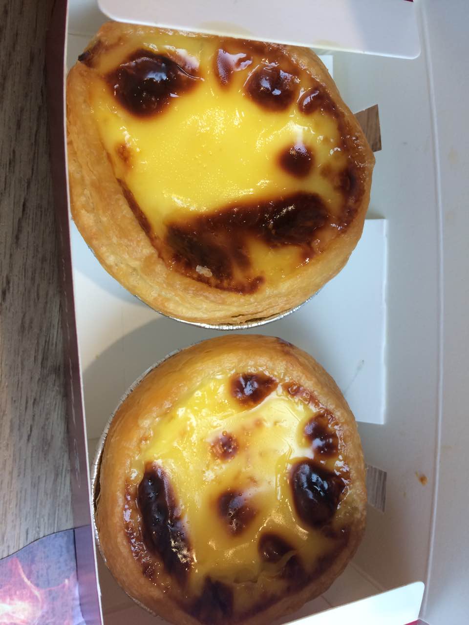 最喜欢肯德基的蛋挞了,味道很好.热呼呼的,推荐给大家.