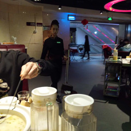 厦门海底捞人均消费_厦门海底捞火锅店图片(3)
