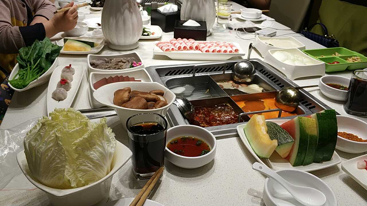 海底捞火锅(九方店)