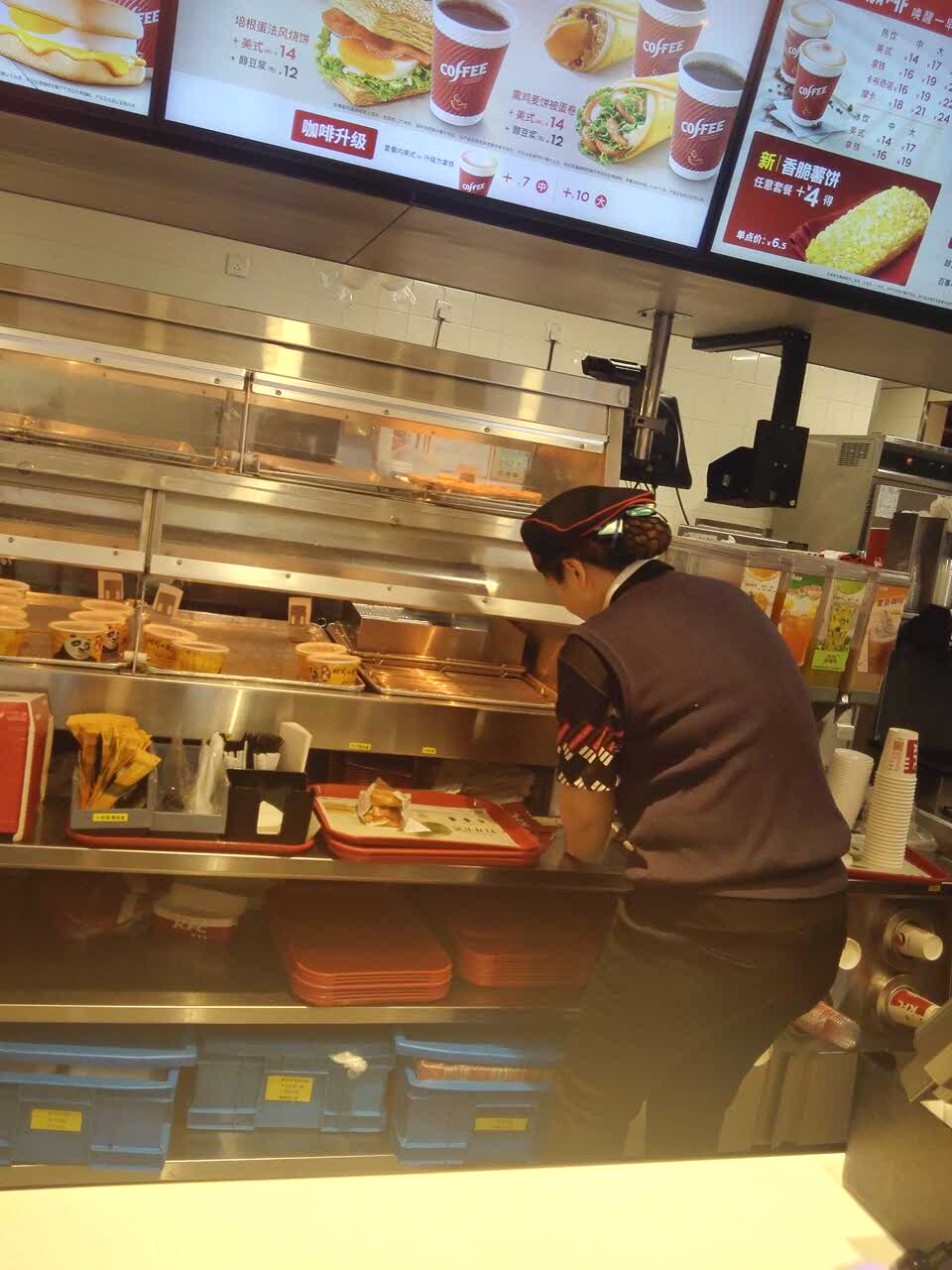 2023肯德基(沪东店)美食餐厅,.,培根蛋烧饼,豆浆都是我.