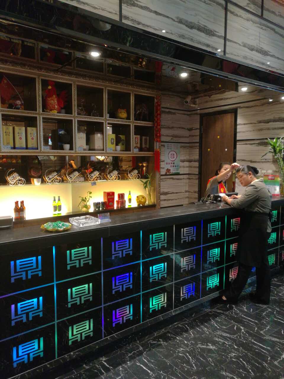 2022鼎库时尚火锅(滏东店)美食餐厅,套餐很实惠,吃到撑也没吃完.