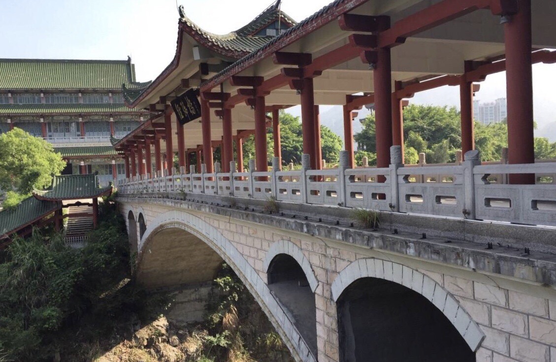 长乐南山公园:在市区内最大的公园,位于市区东南角,每到夏天,就