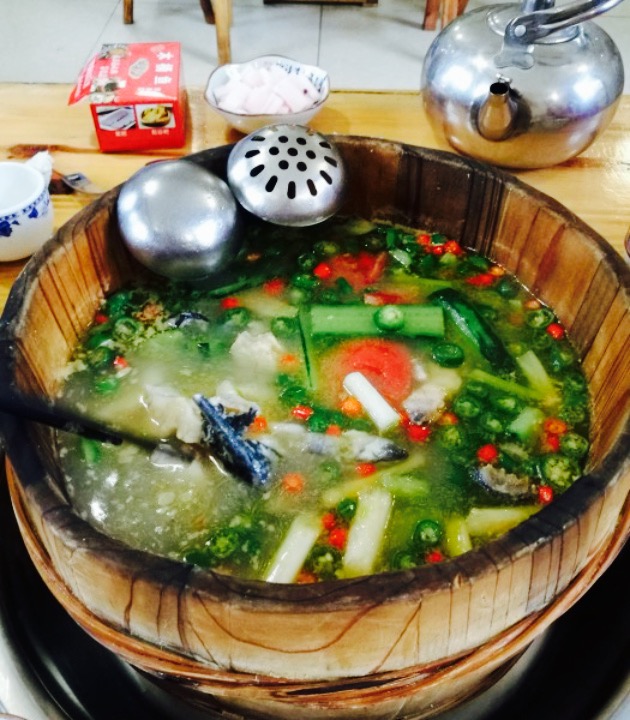 雅府正红木桶鱼(宜良店) 64/人 火锅 直线距离179m