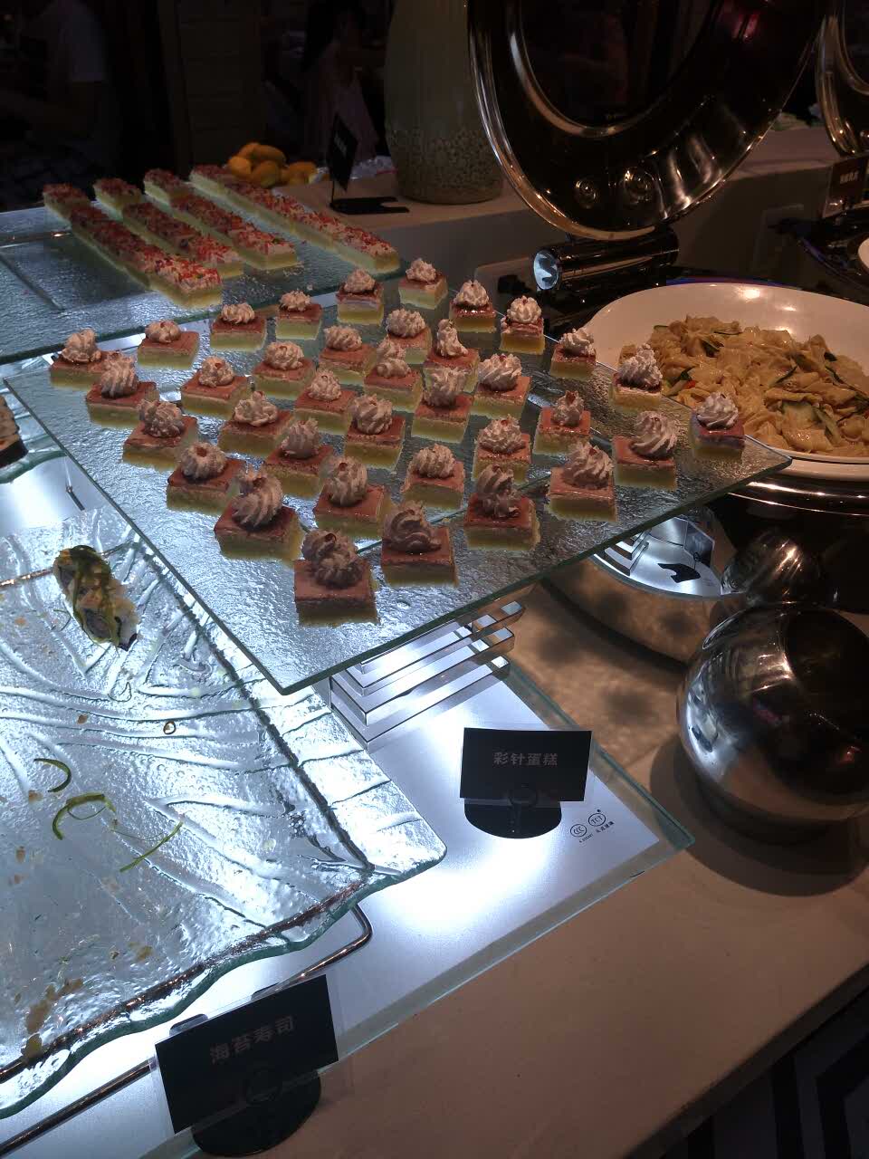 凡塔斯自助牛排餐厅(凯德广场店)