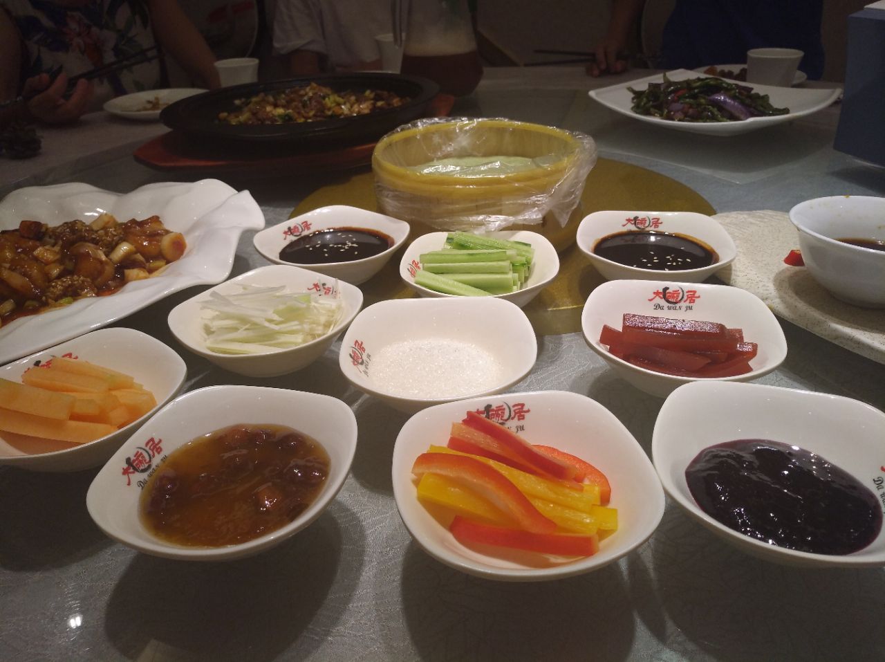 【携程美食林】北京大碗居(东安门店)餐馆,网上找到的一家比较有名的