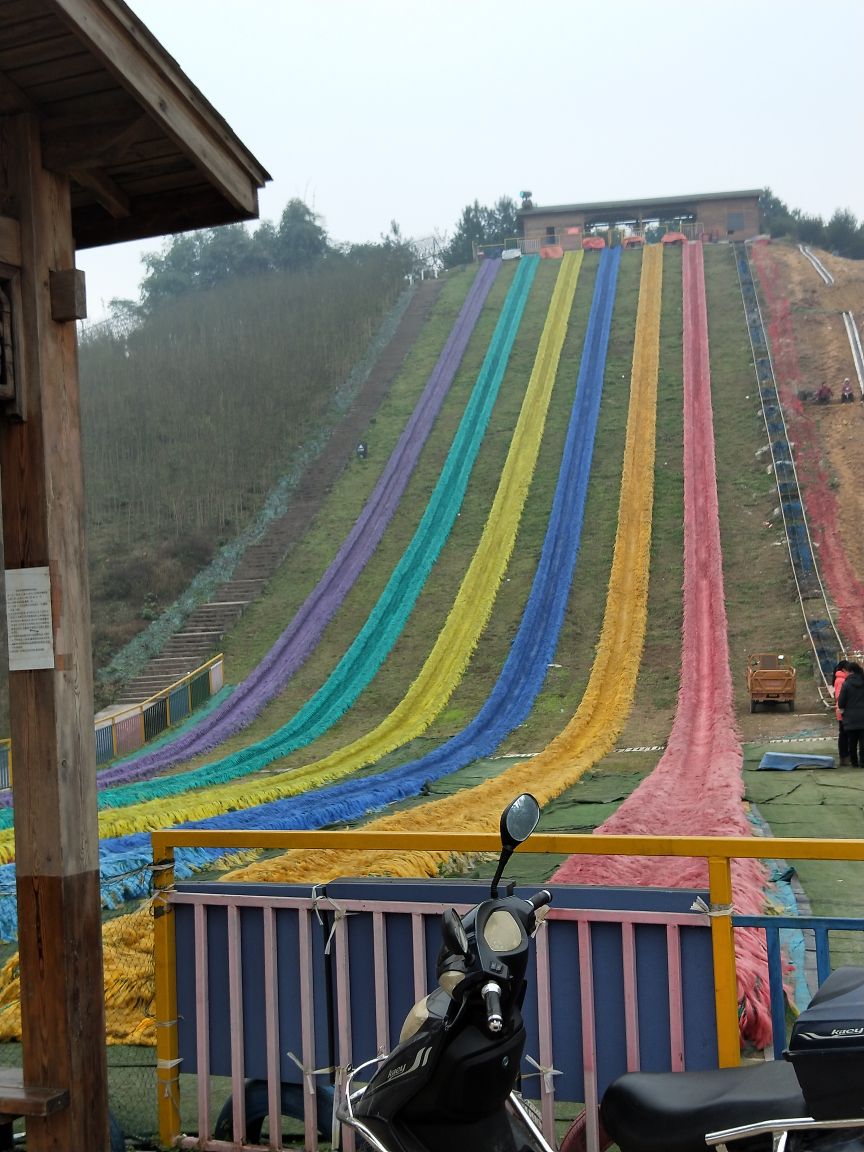 黄桷门奇彩梦园