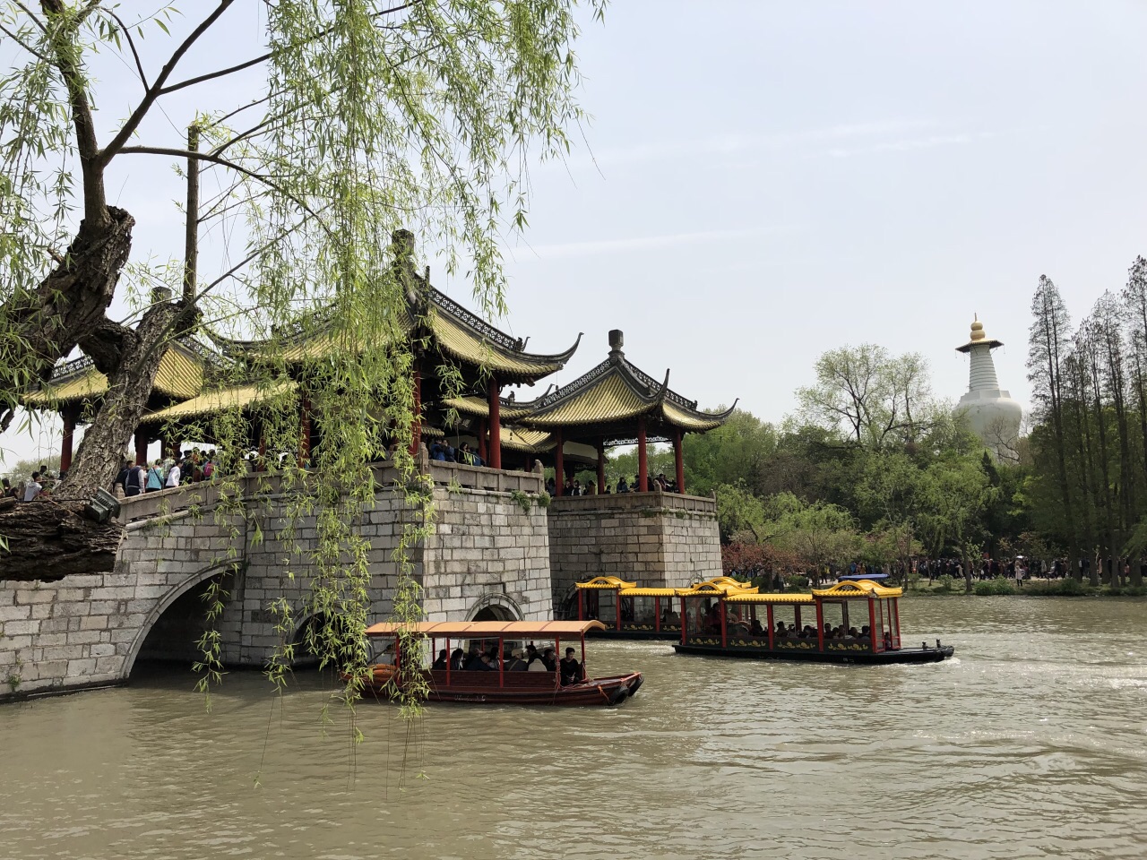 瘦西湖游船