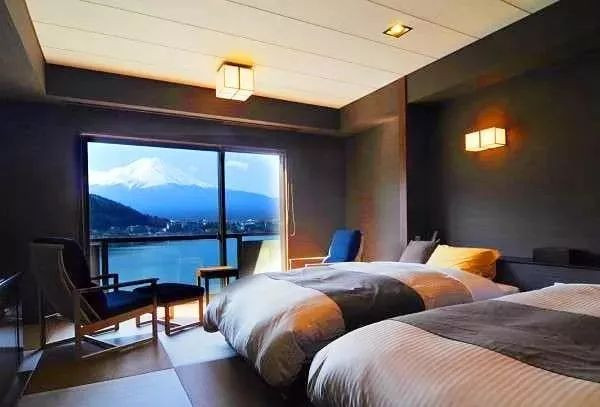 必睡清单 | 看得见富士山的8家温泉酒店,绝美