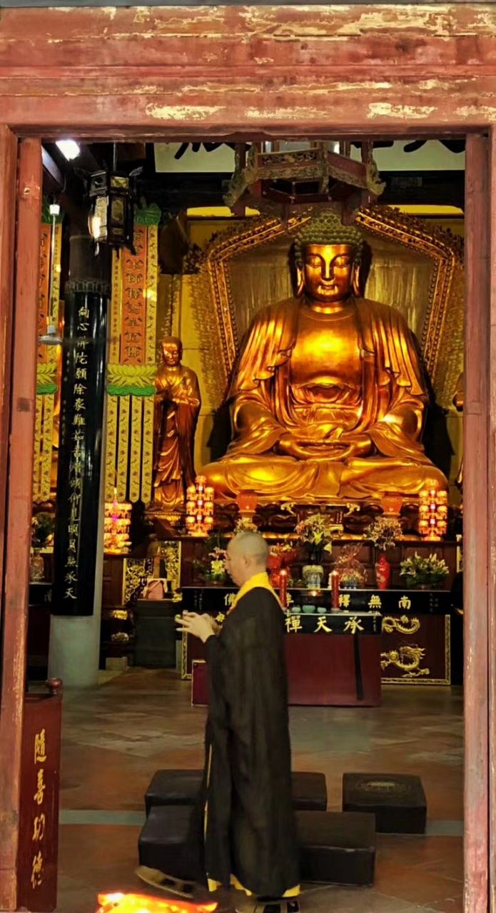 泉州承天寺供奉的佛像图片