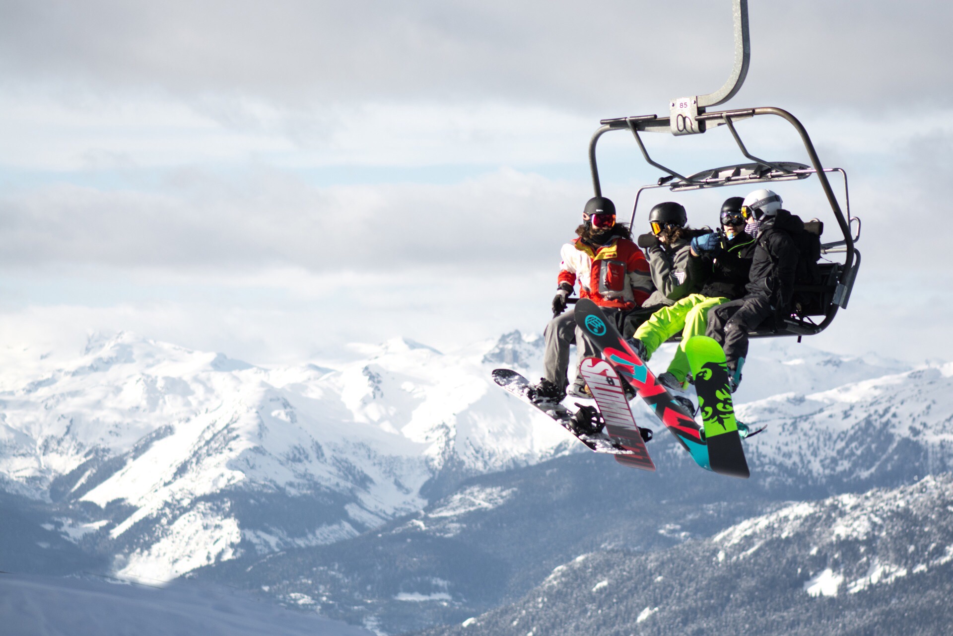阿尔卑斯山滑雪费用图片
