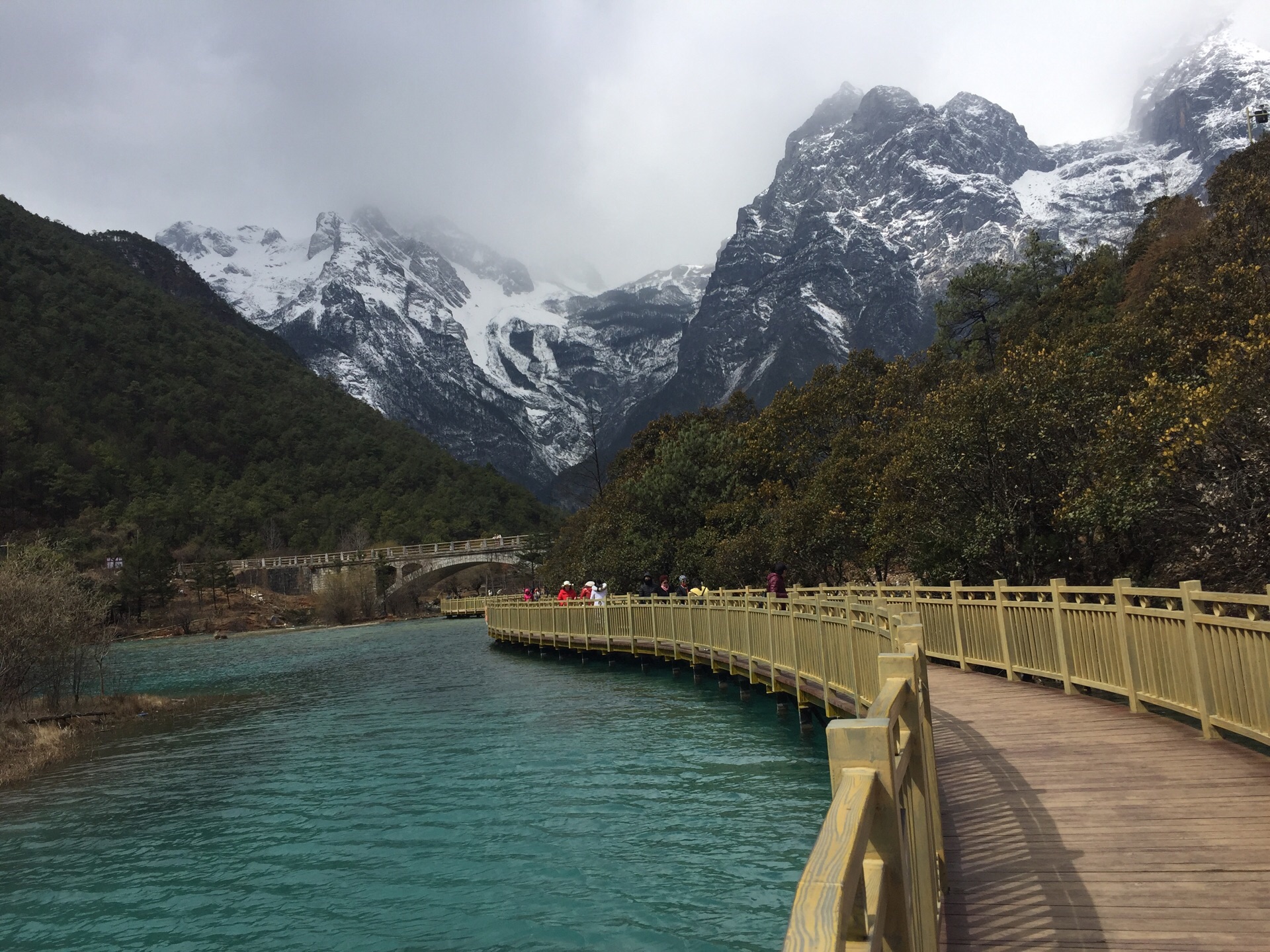 【携程攻略】丽江蓝月谷景点,因为带了老人去,所以没有上雪山,而是