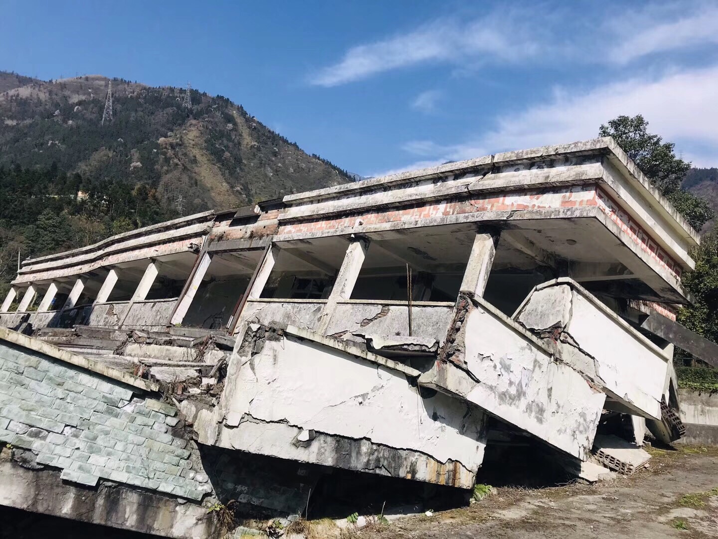 汶川地震10周年，探访漩口中学地震遗址，惨烈景象依然让人震惊