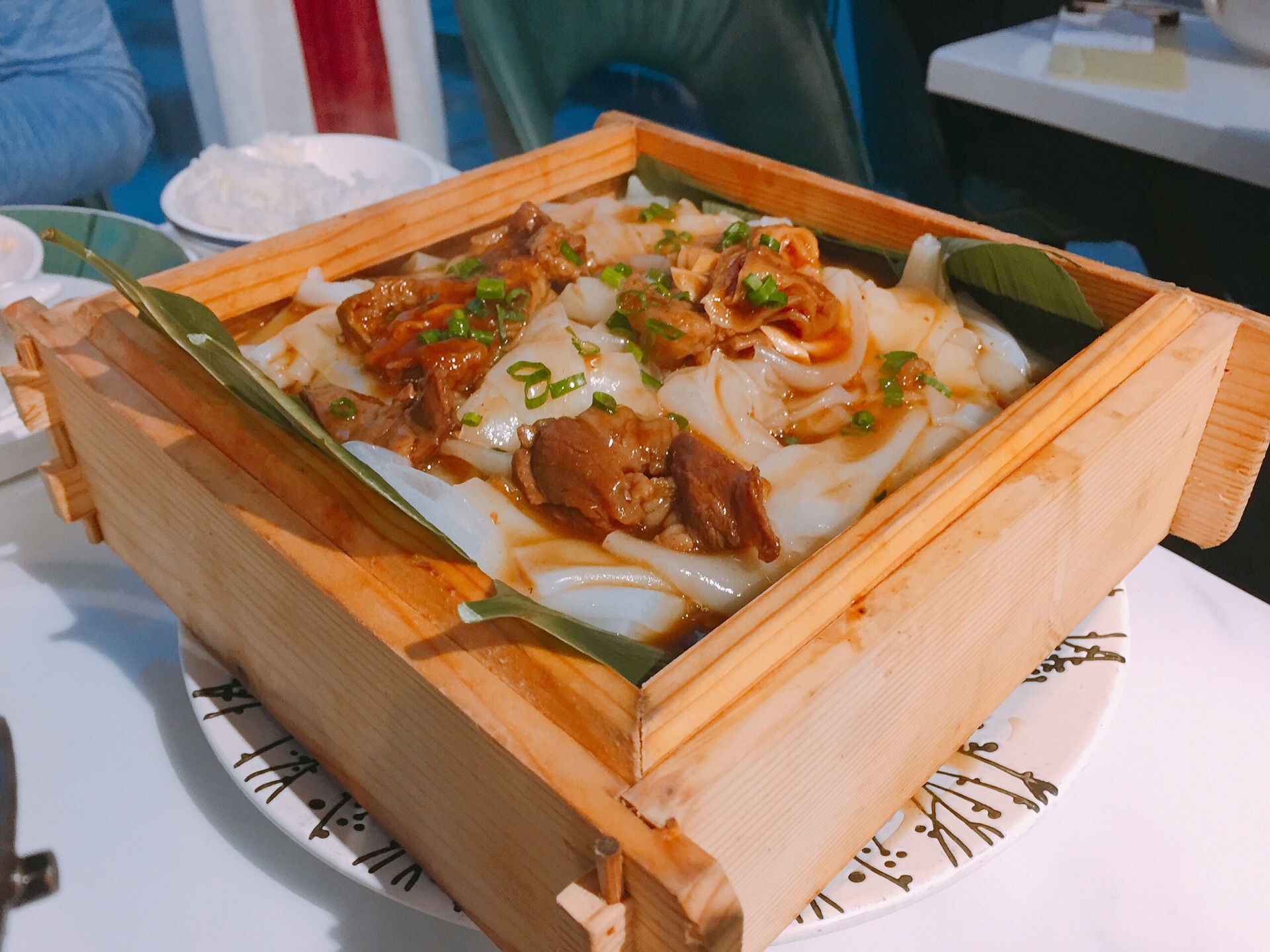 地点| 位于广州地铁2号线江南西站.b出口的富力海珠城b区四楼.