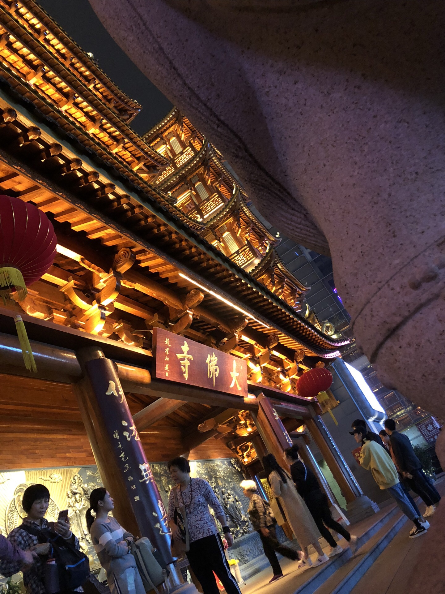 广州大佛寺是逛花街的时候无意中看到的问了广州的盆友说其实不是很