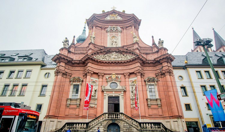 新明斯特教堂neumünster abbey