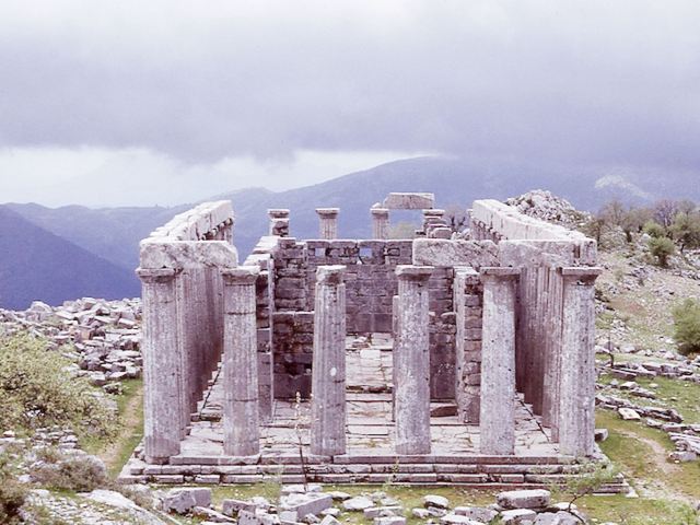 阿波罗 · 伊壁鸠鲁神庙