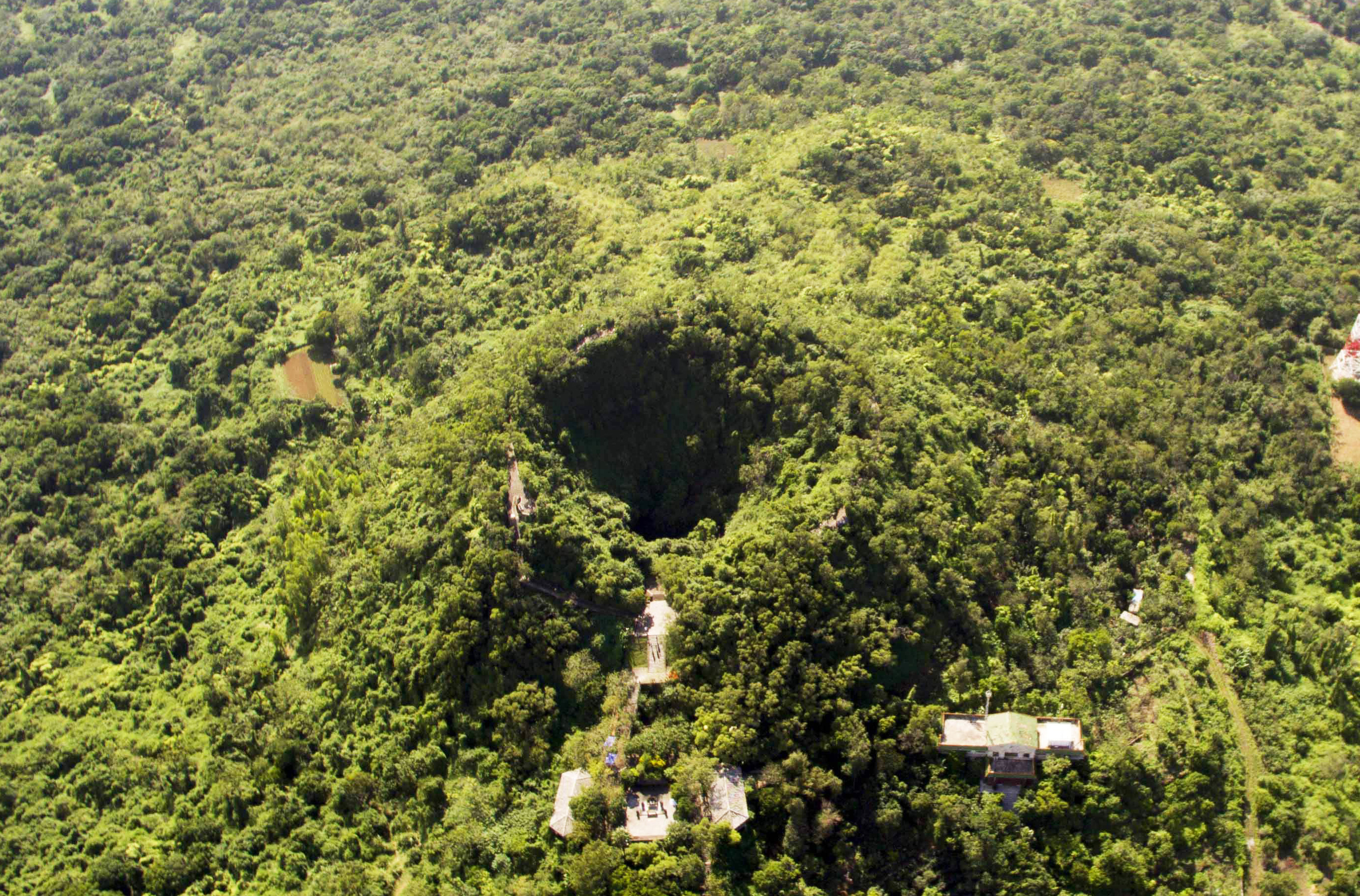 雷琼海口火山群世界地质公园