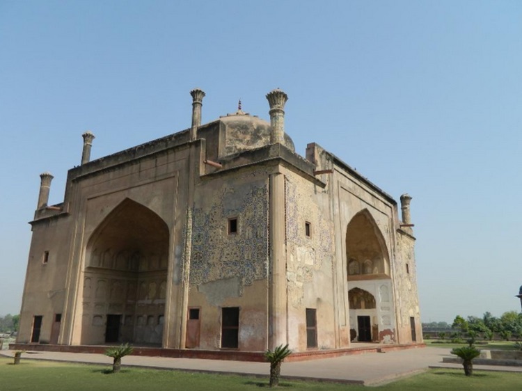 阿夫扎尔汗陵墓