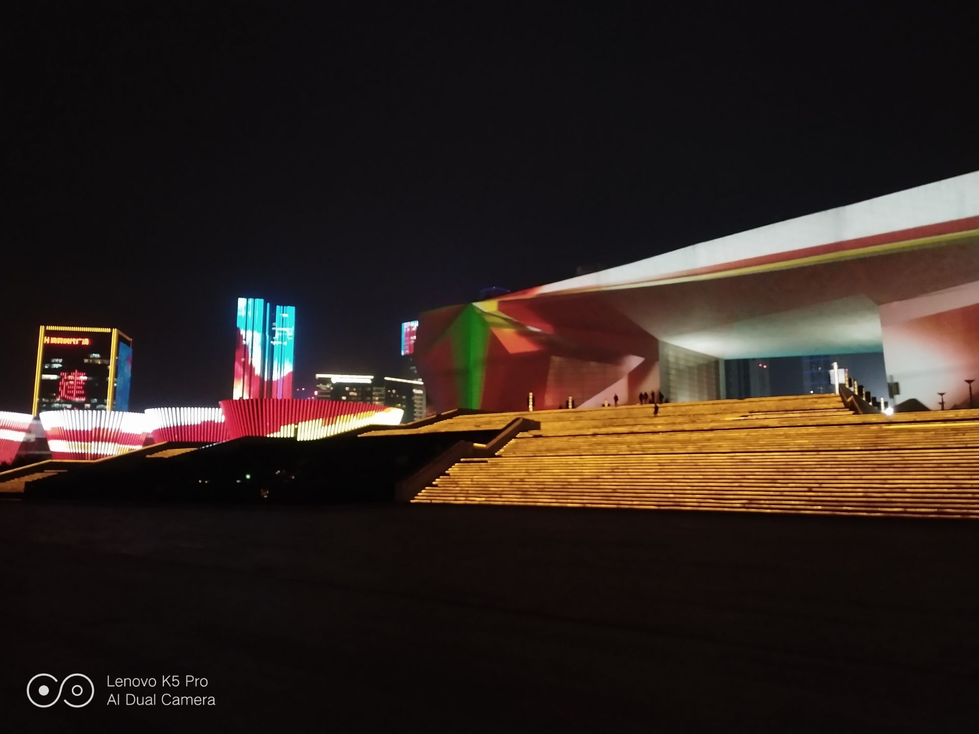 父女乱伦女儿实在是太漂亮了怪不得老父亲忍不住