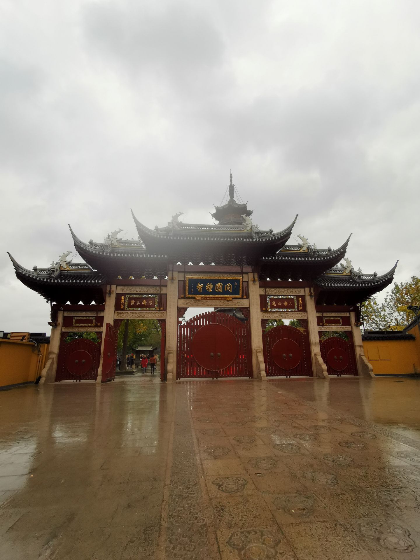 龙华寺longhua si