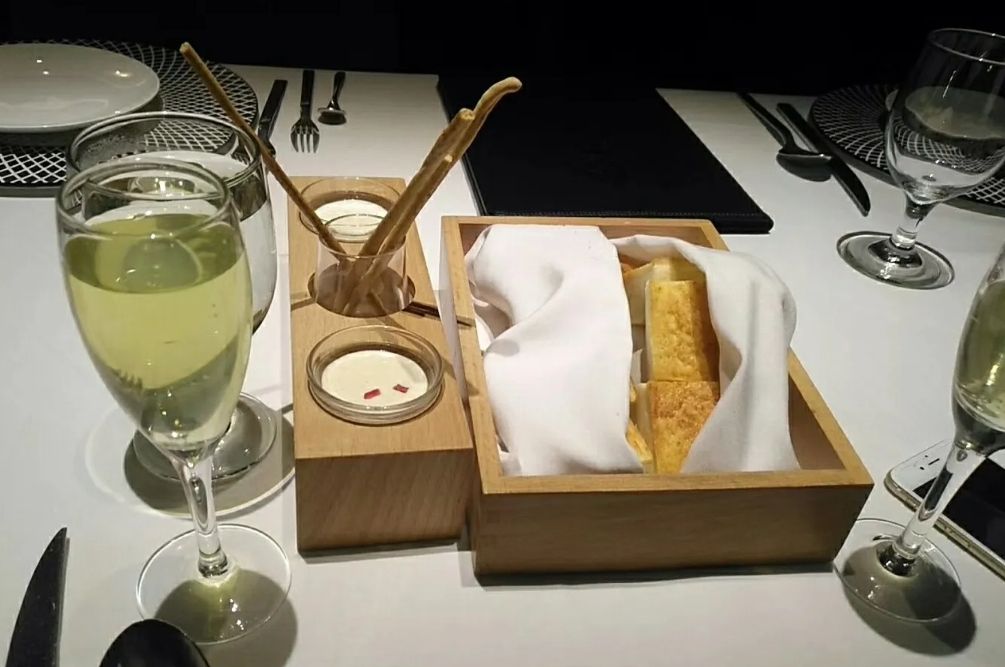 2023王品牛排(武汉国际广场店)美食餐厅,.子很大都是隔开的比较隐私.