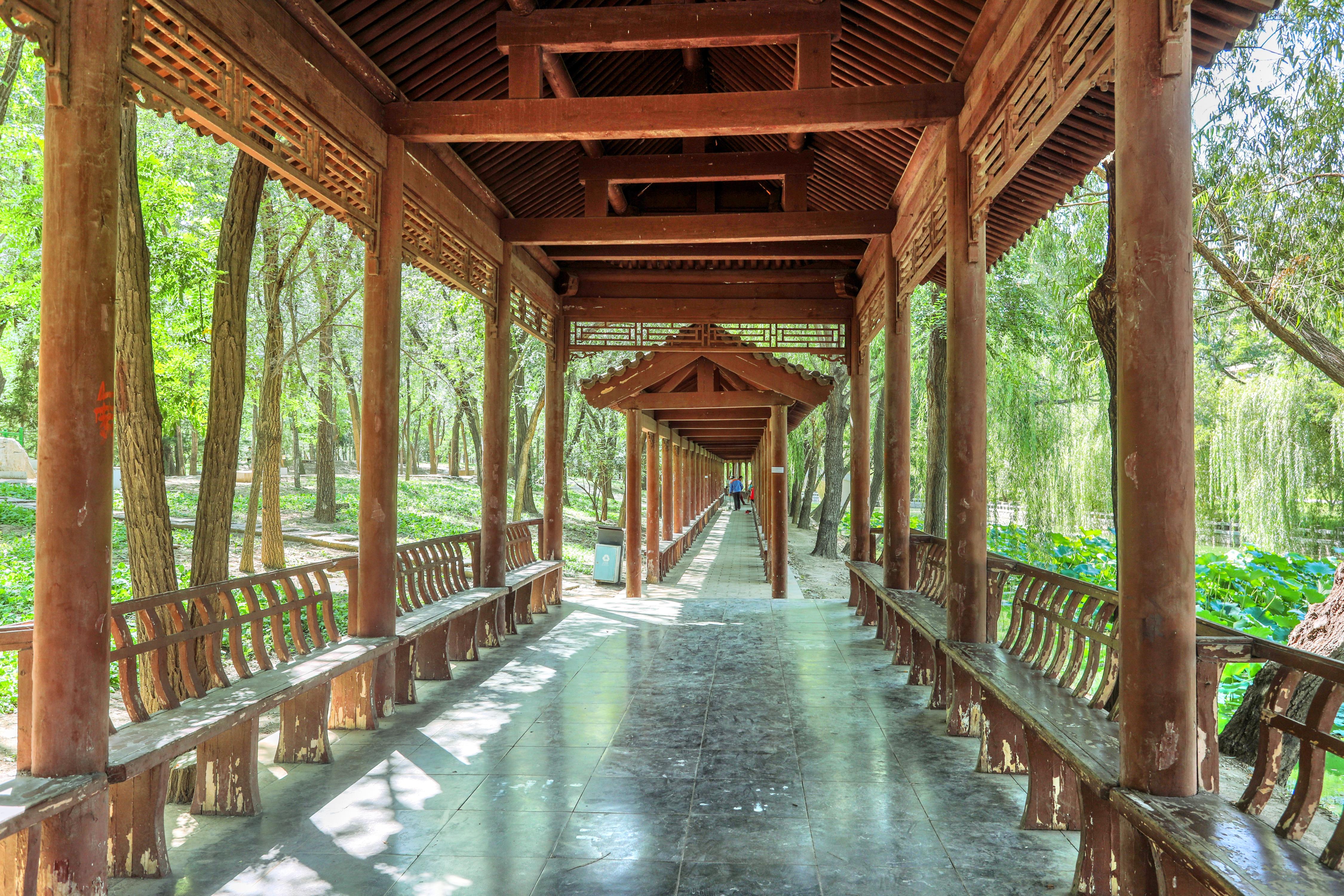 梁崎龚望纪念馆