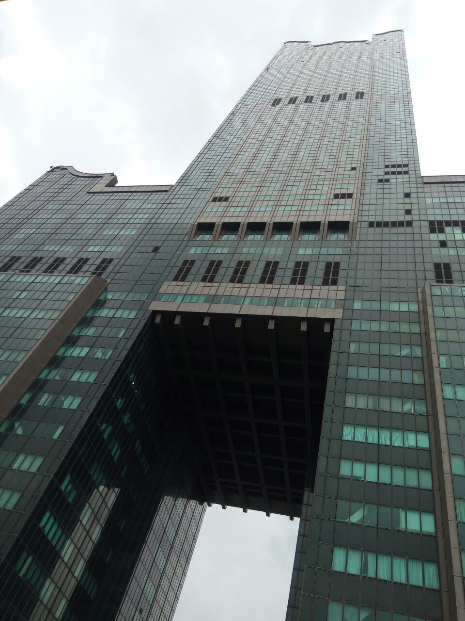 绮丽珊瑚(高雄85大楼店)