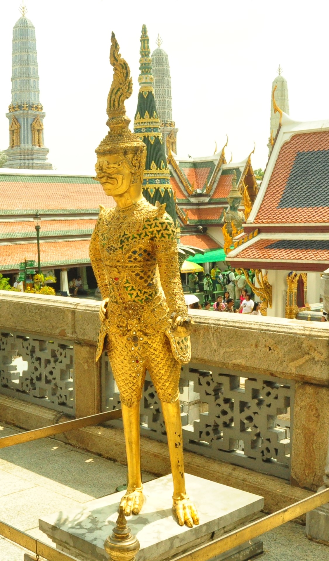 【携程攻略】曼谷卧佛寺景点,泰国标志之一，大佛姿势奇特，金光闪闪。门票很便宜，只要100株株。…