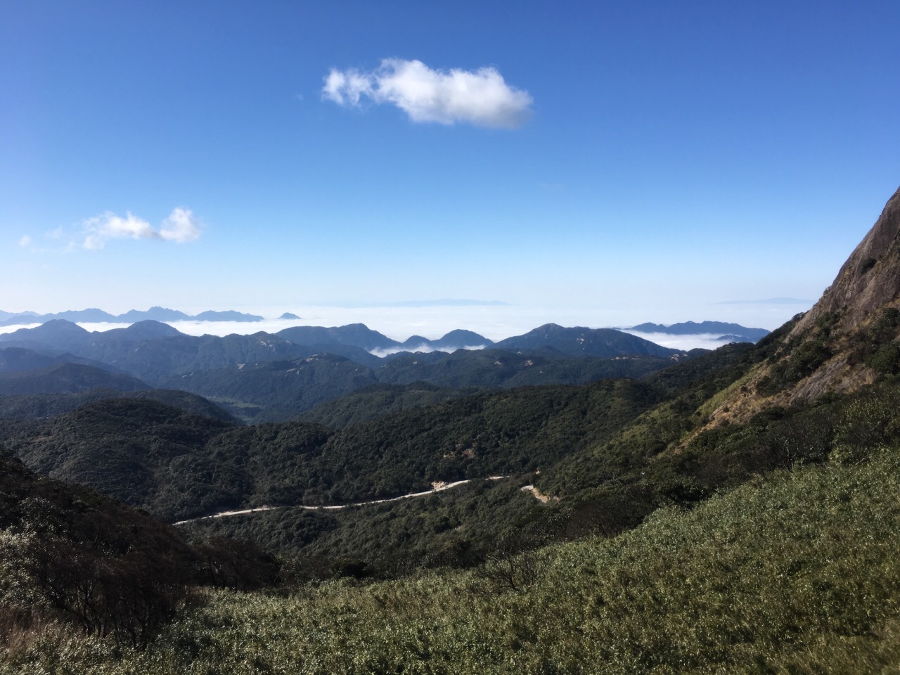 【攜程攻略】陽山廣東第一峰景點,山頂的雲海奇觀讓人著迷 上山路雖然