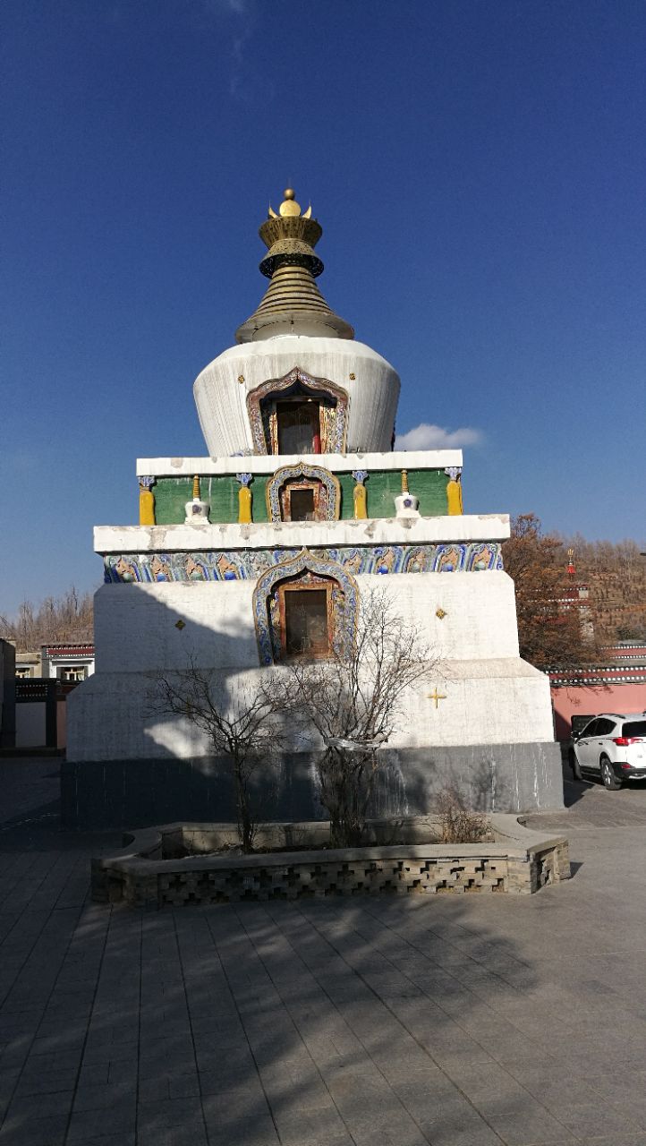 【携程攻略】西宁塔尔寺景点,作为公认的第二活佛宗喀巴的诞生地,这个