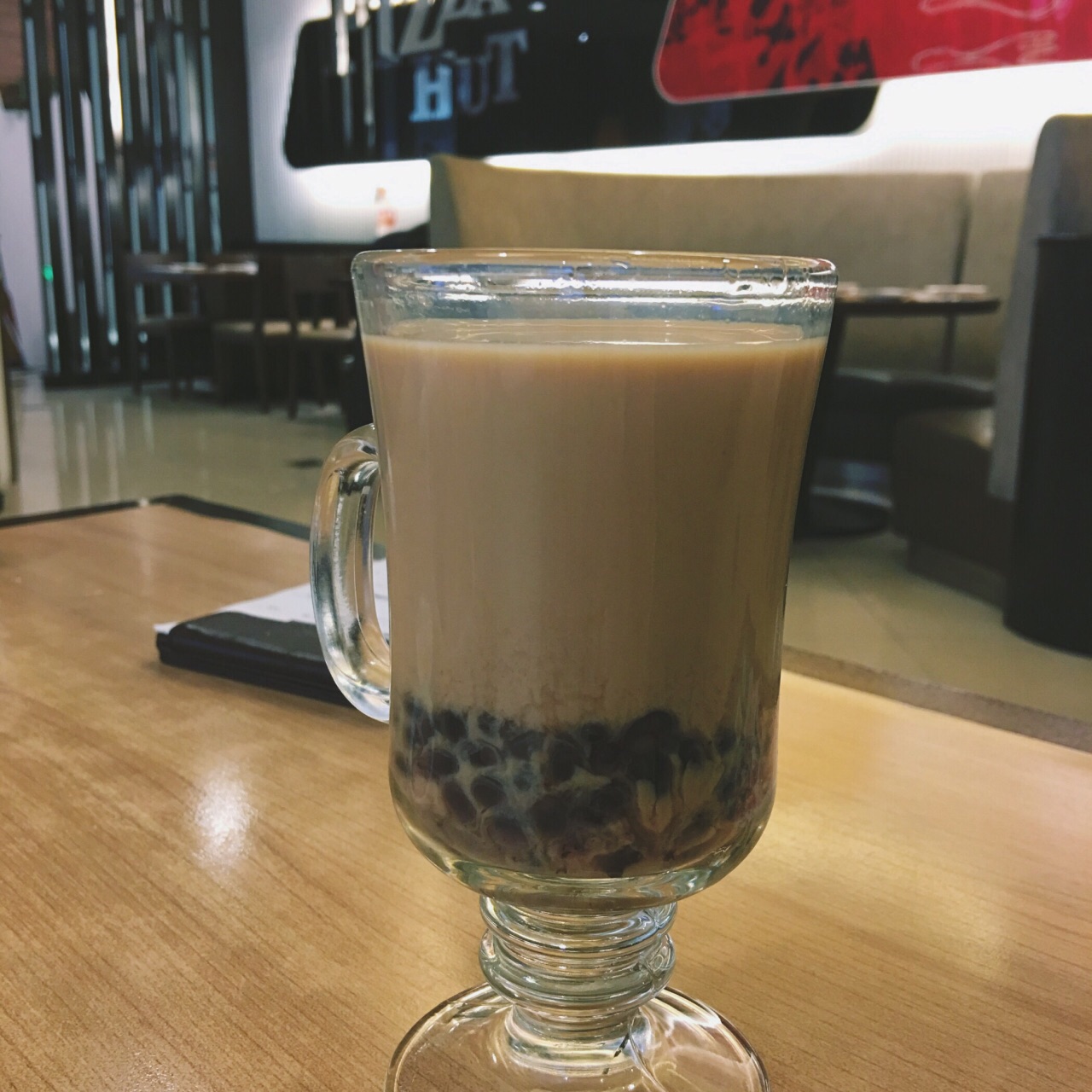 热的黑米珍珠奶茶喝两杯真的能喝饱料很足但能喝冰的还是冰的好喝热的