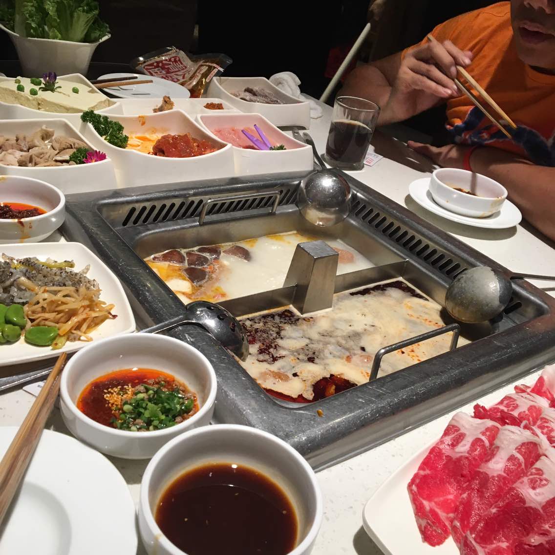 海底捞火锅(机场路店)