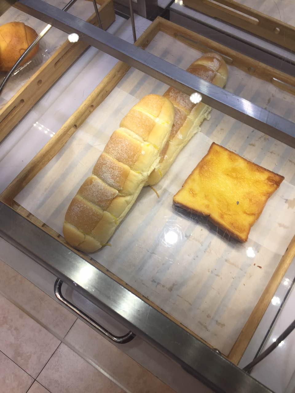 向阳坊的面包很香很柔软,真的很好吃,每天都吃都不腻,每天都来买 2017