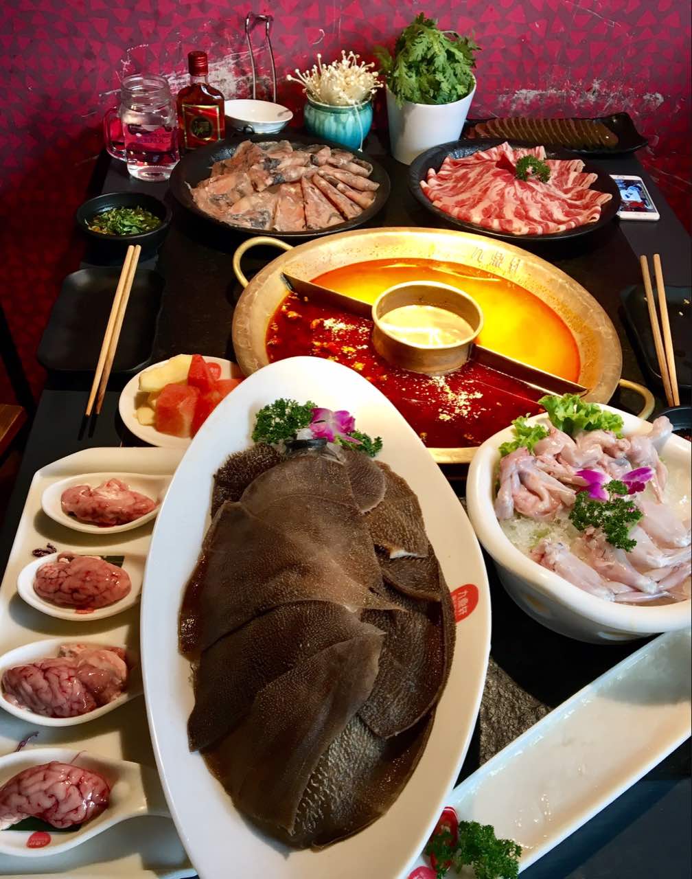 九鼎轩脆毛肚火锅(南京东路店)