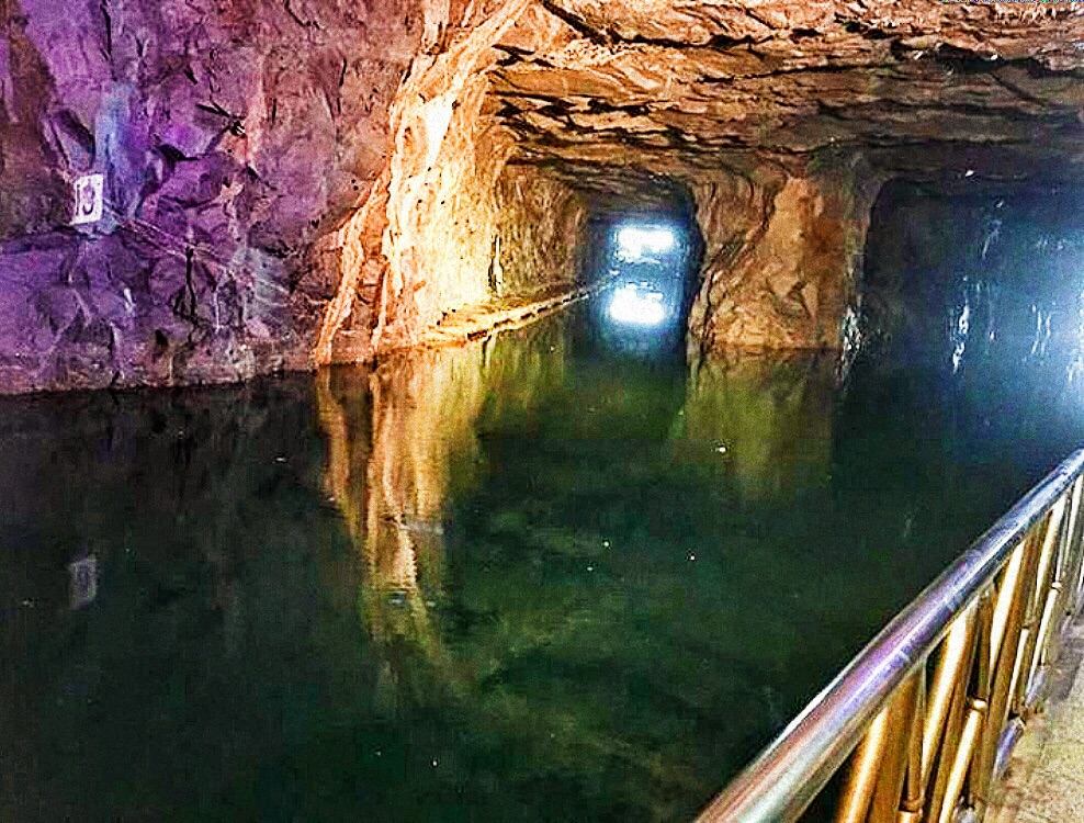 翟山坑道