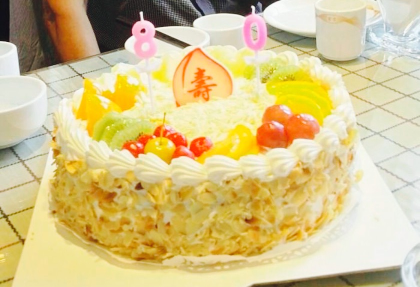 荣华蛋糕(白云店)    /人 面包甜点 直线距离 100m