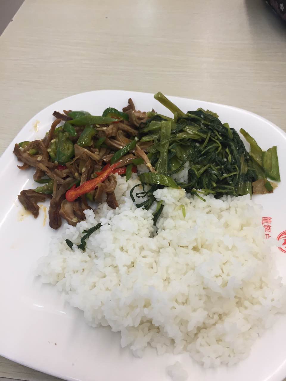 2022龙辉自选快餐(第二分店)美食餐厅,猪肚清脆爽口有嚼劲,空心菜.