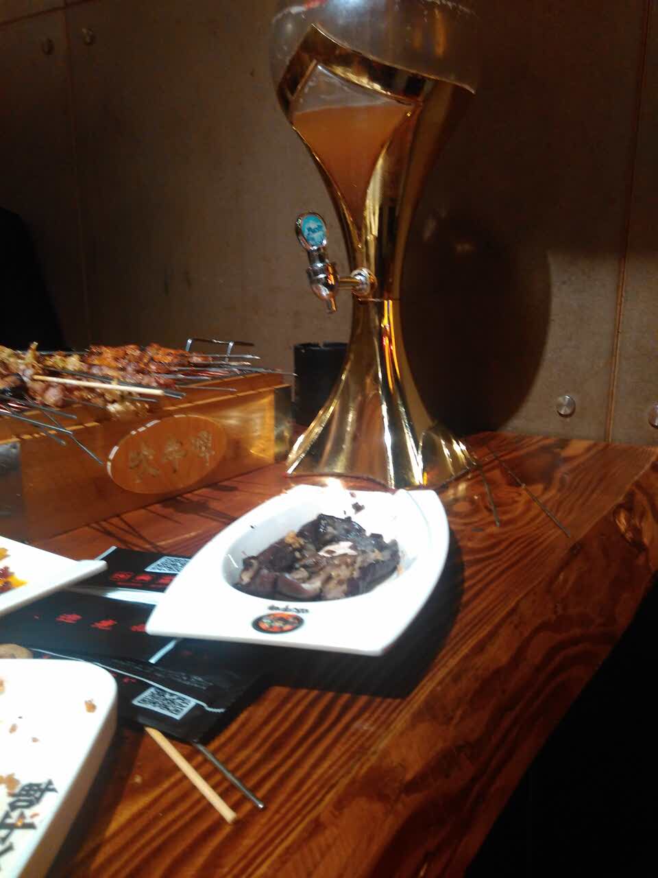 大刚吹牛啤清吧烧烤店