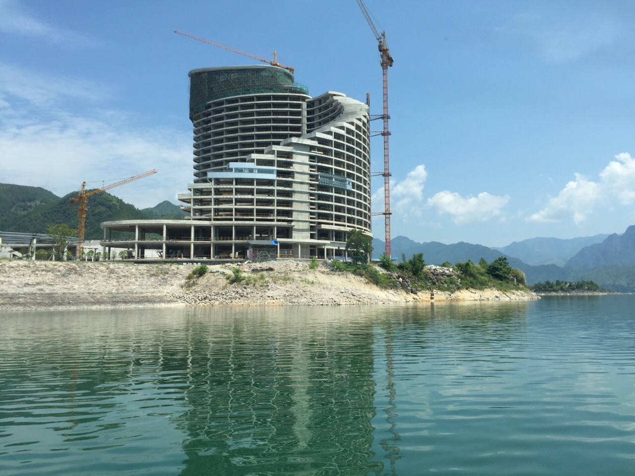 青田千峽湖生態旅遊度假區好玩嗎,青田千峽湖生態旅遊度假區景點怎麼