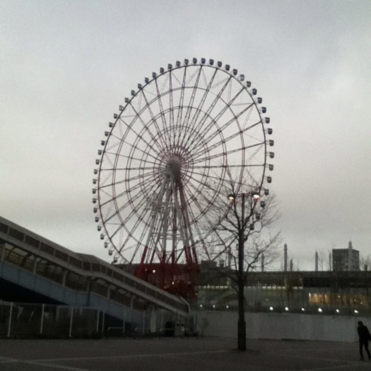 调色板城大摩天轮