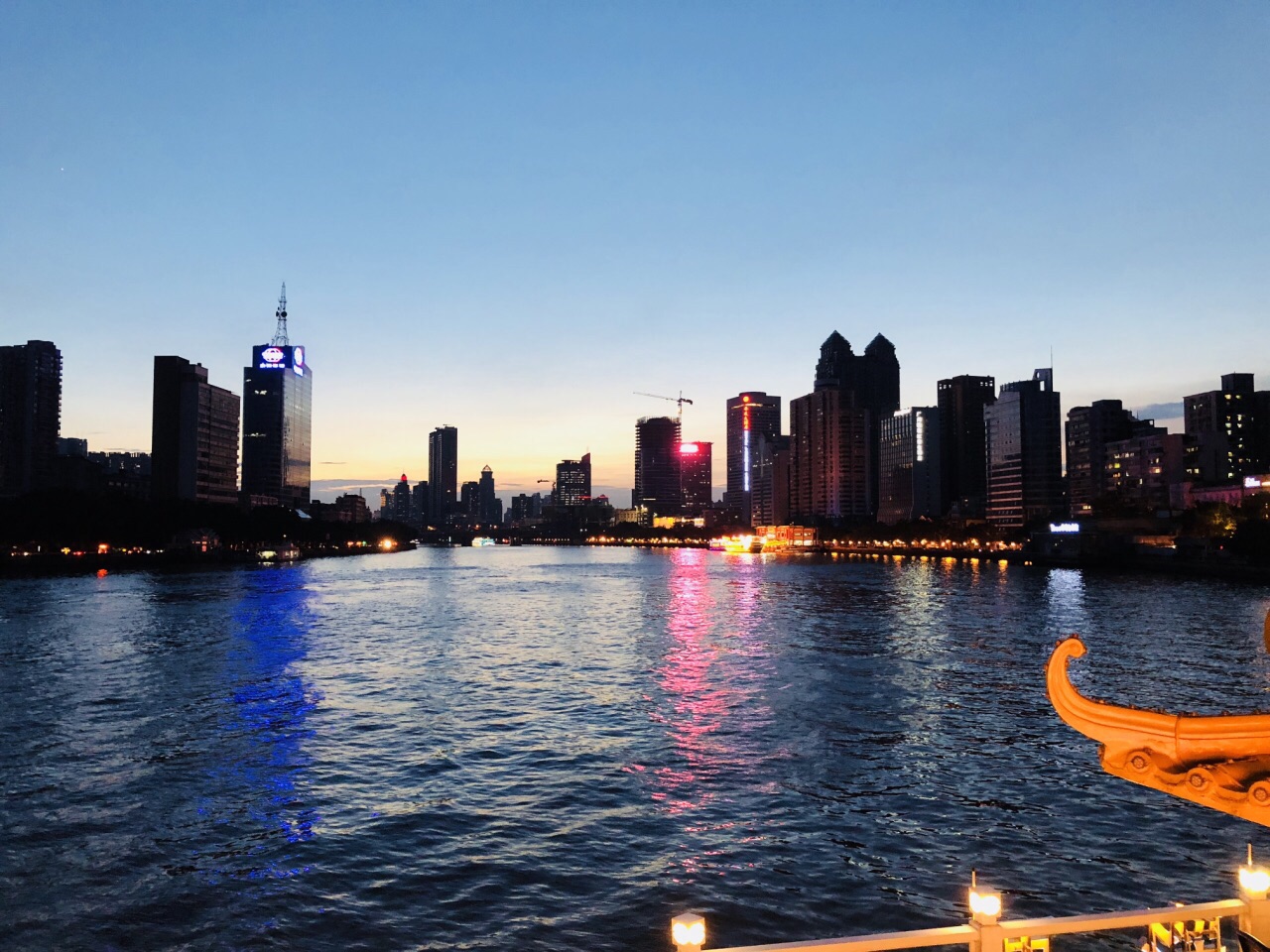 珠江夜游大沙头码头